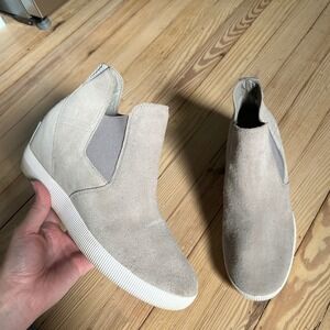 Sorel Evie Chelsea Wedge Boots Womens 9.5 Quarry Grey Suede Ankle Sneaker NL4911